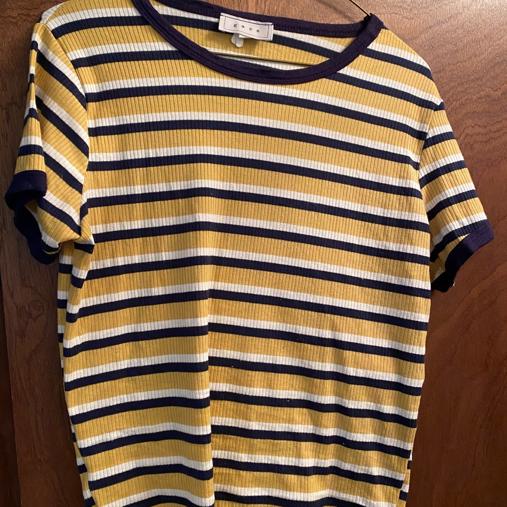 Cropped tee